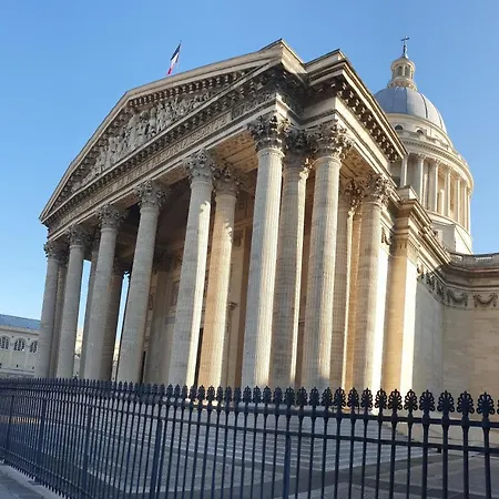 Apartamento A 2 Pas de Panthéon Quartiers Latins París Exterior foto